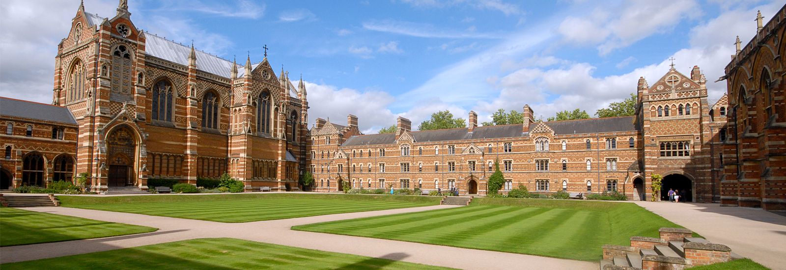 A quad at Keble College with the chapel on the left
